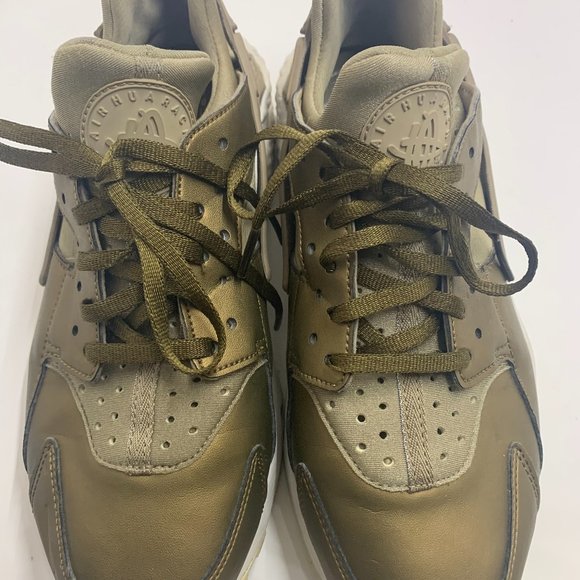 nike air huarache womens olive green